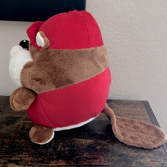 Buc-ee's Beaver Plush Stuffed Animal - Picture 5 of 9